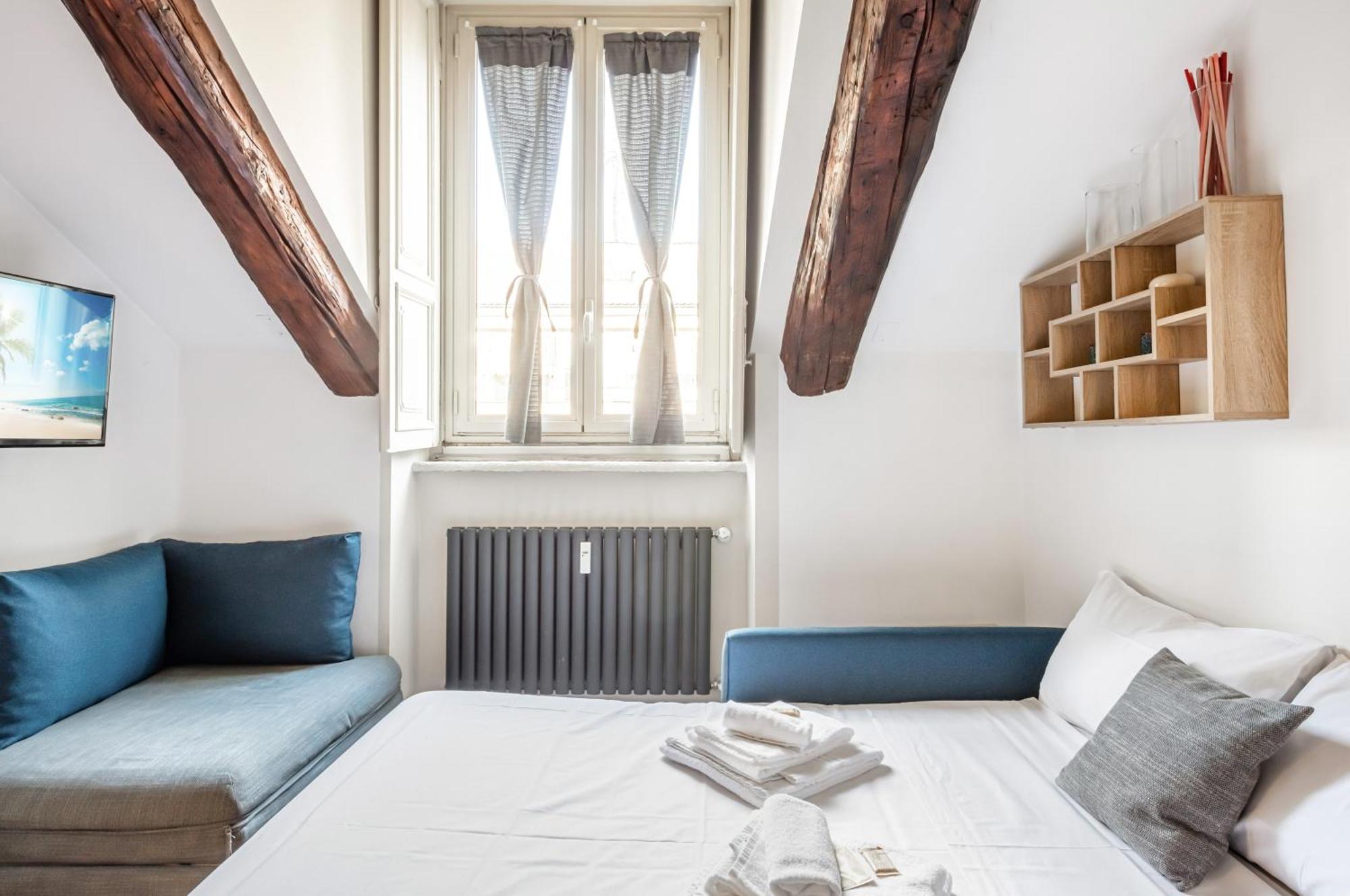 Piazza Castello Central Studio Турин Экстерьер фото