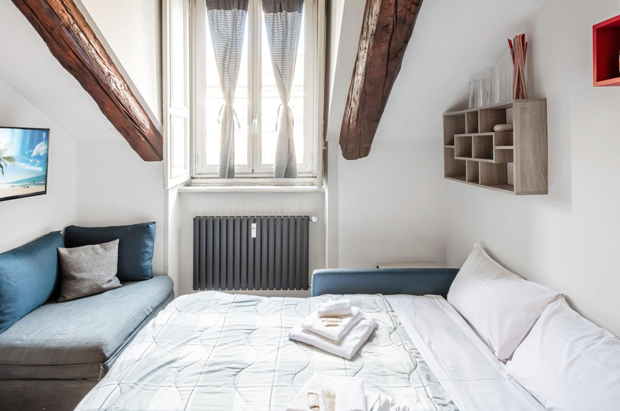Piazza Castello Central Studio Турин Экстерьер фото